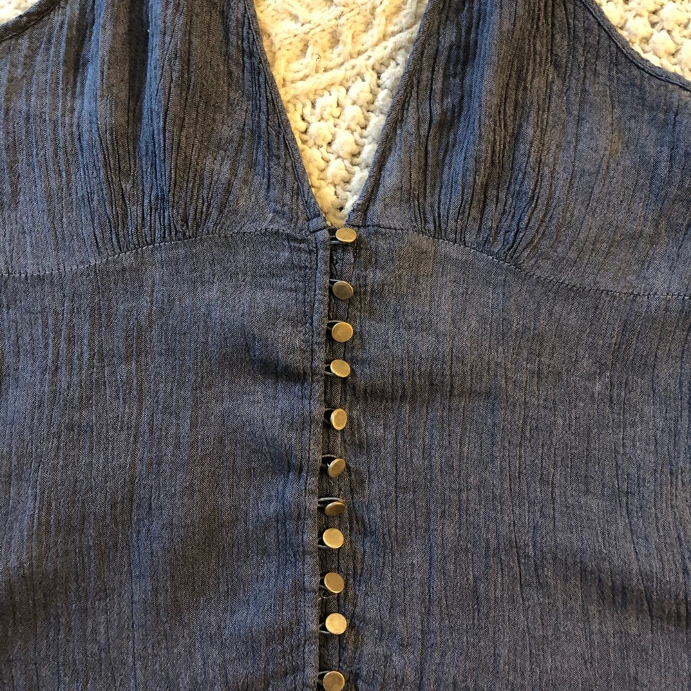 Lulu’s Button Down Halter - Picture 4 of 8